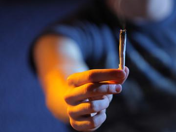 老公戒烟后性功能提高了,每天洗个热水澡能够提高性功能