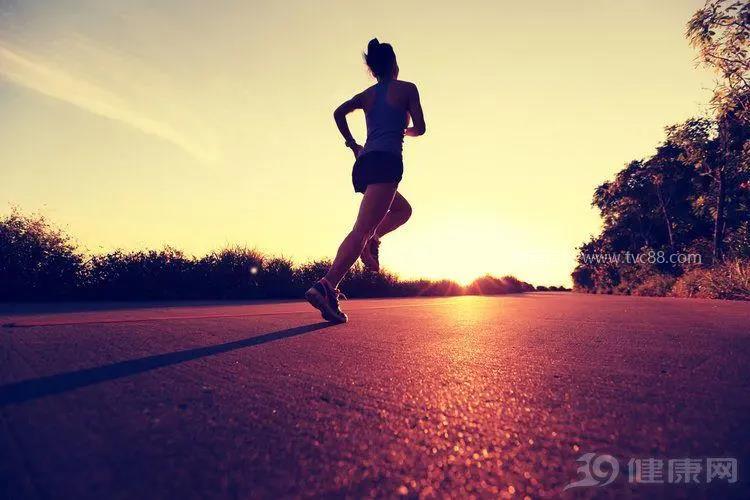 每天走10公里半年后惊人变化,身体好/肺活量好/体能更好