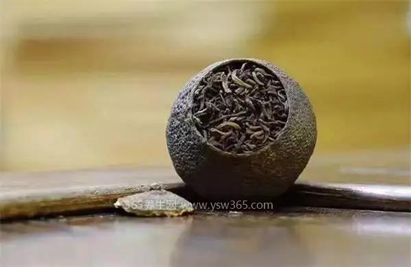 小青柑茶如何泡才好喝,在茶叶上漏淋泡法口感更好