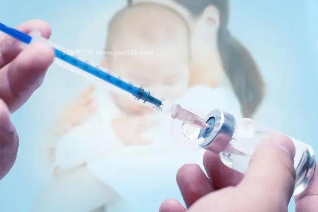 一个月宝宝打疫苗前后要注意什么,确保宝宝没有发烧身体健康