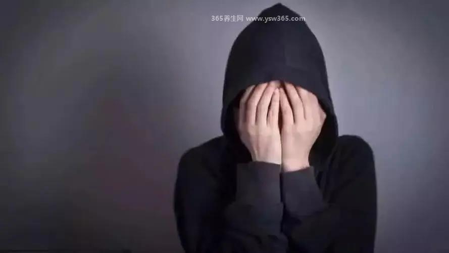 超过六条你就抑郁了,会无缘无故流泪发脾气等表现