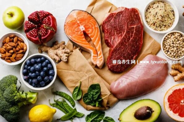 新冠最怕哪三种食物呢,高糖/辛辣/油腻类食物(少吃)