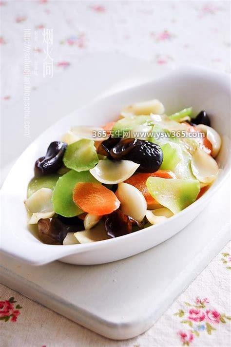 百合怎么做好吃,可以做玉米南瓜百合甜汤很美味