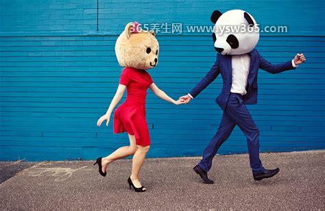 如何判断男朋友的大不大,喉结比较突出大的可能性更高