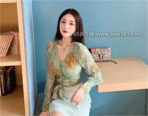 长期有男人滋润的女人就是不一样,面色红润/容光焕发/笑容满面