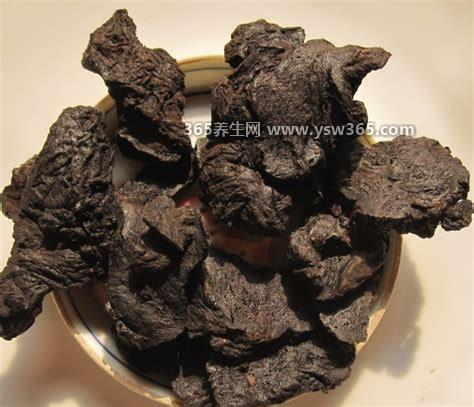 中药熟地图片,熟地的一般形态是不规则的片和碎片