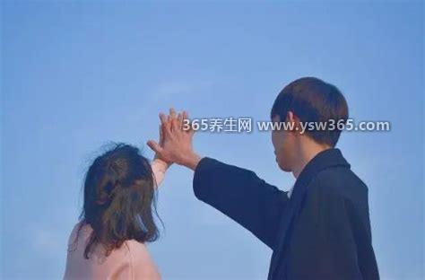 男生牵手会一直揉你的手背代表什么,喜欢你视你为珍宝