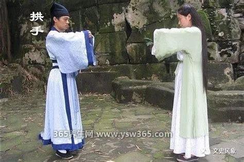 作揖的正确姿势图片,男方左手压右手上半身鞠躬45度