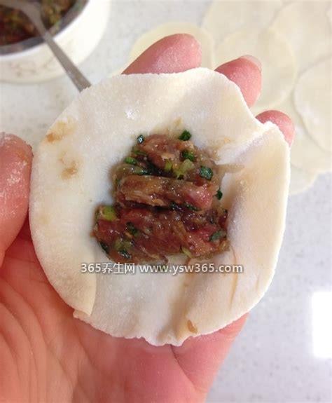 牛肉饺子馅配什么蔬菜,首选就是大白菜做白菜牛肉饺子