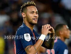 世界足球明星十大排名,贝利第一/梅西第三/c罗第四