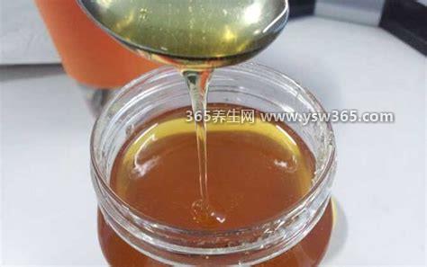 蜂蜜止咳最快方法,可以用蜂蜜含在嘴里咽下去
