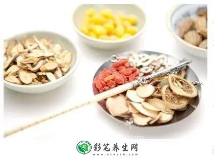 肾虚治早泄简单快速的方法,可用桂附地黄丸调理改善