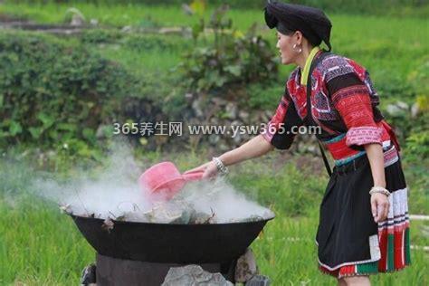 泡瑶浴注意事项是什么,泡瑶浴前/要适当补充水分(3进3出)
