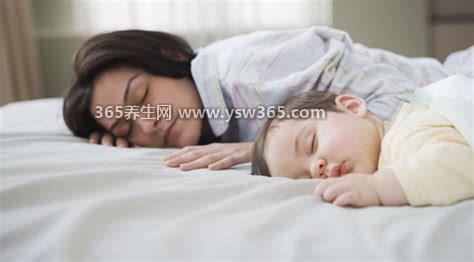 每次和儿子一起睡觉就睡不着为什么,说明你太焦虑了(担心孩子)